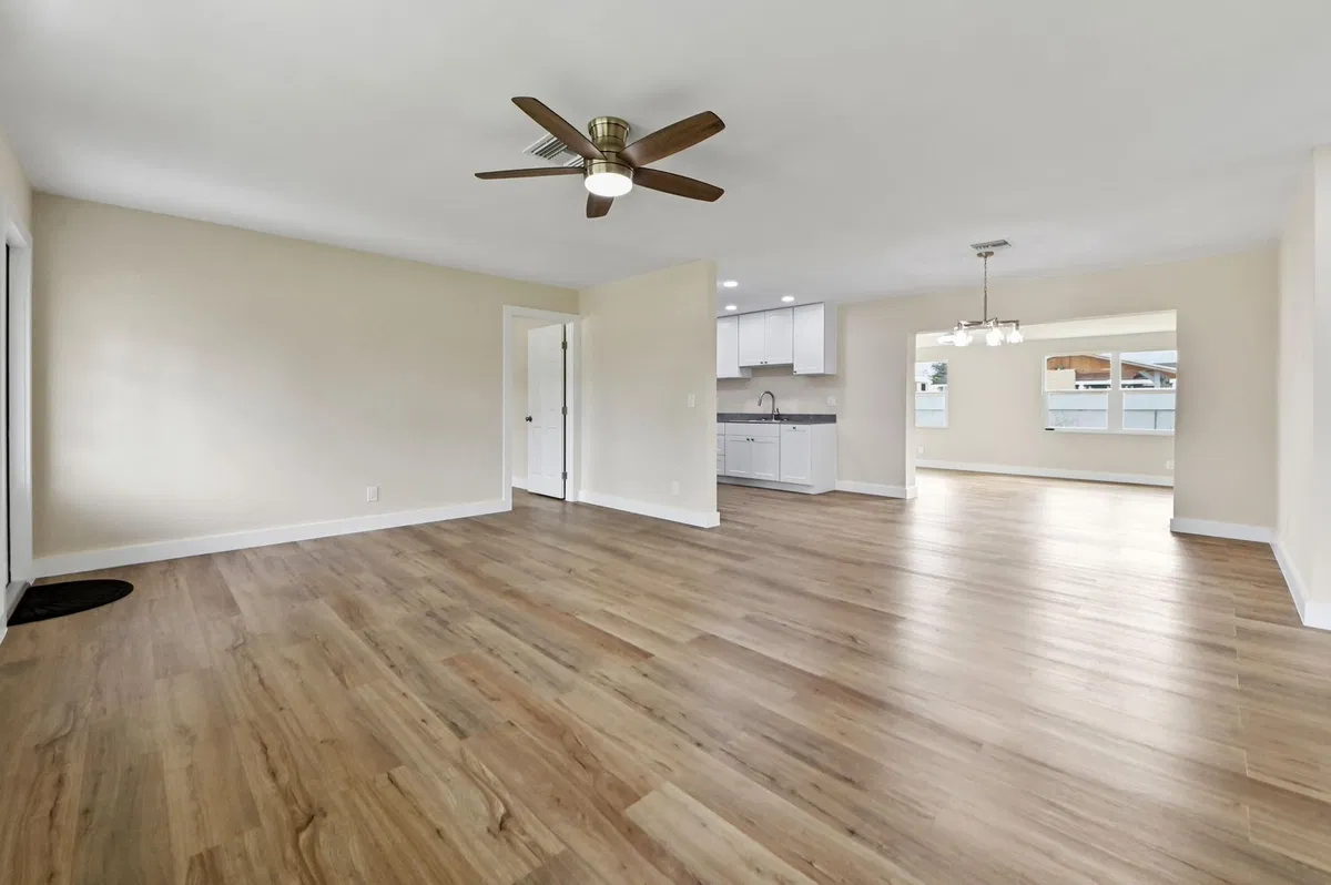 Residence photo 7
