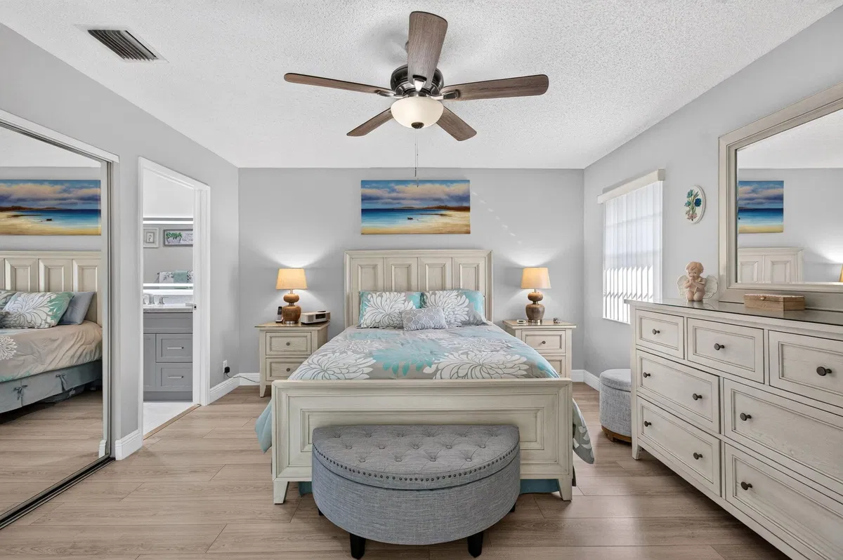 Unit 202 photo 46