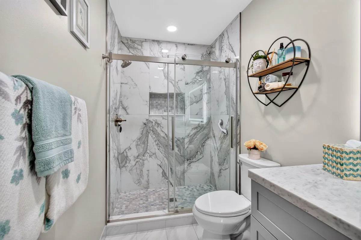 Unit 202 photo 52