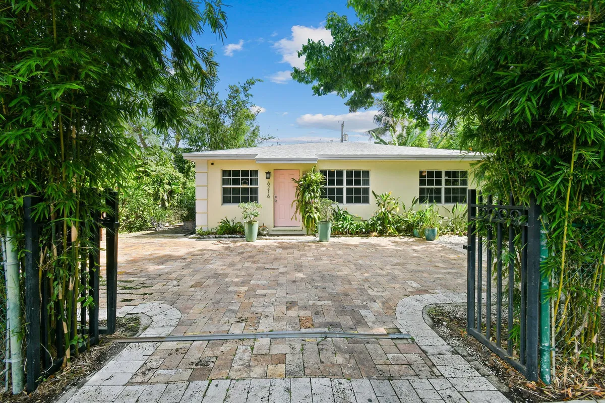 West Palm Beach Residence
