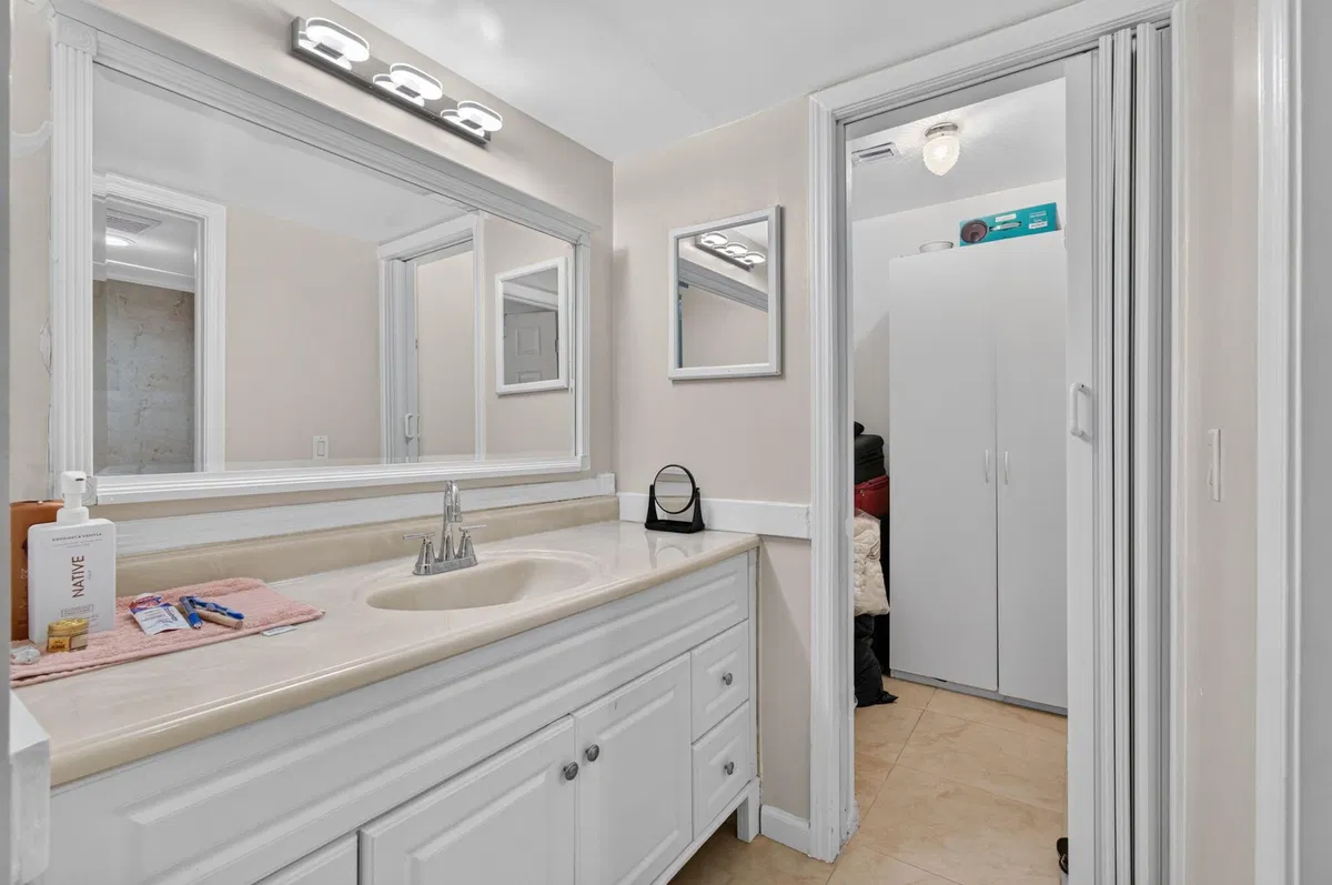 Residence photo 40