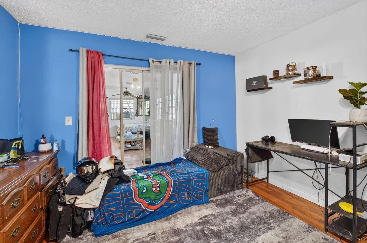  Residence photo 25