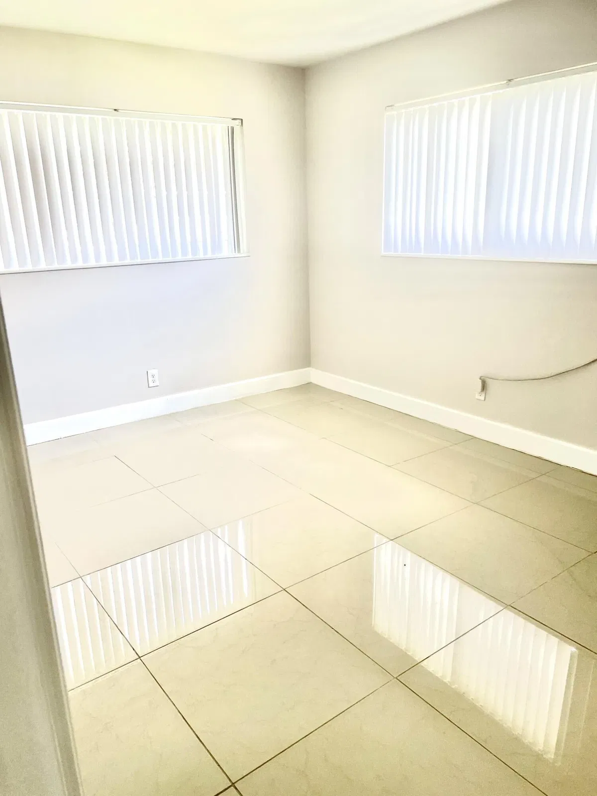 Unit 14 photo 7