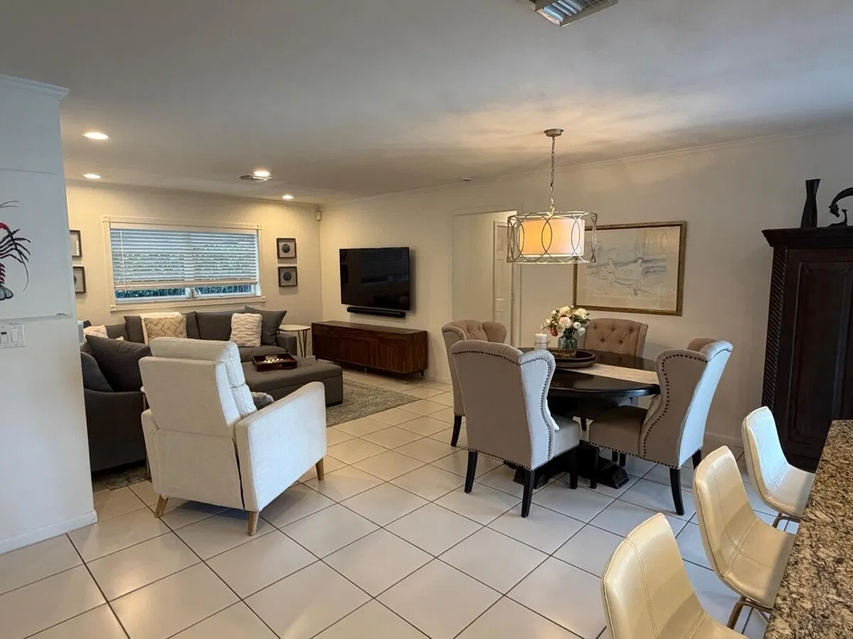 Residence photo 19