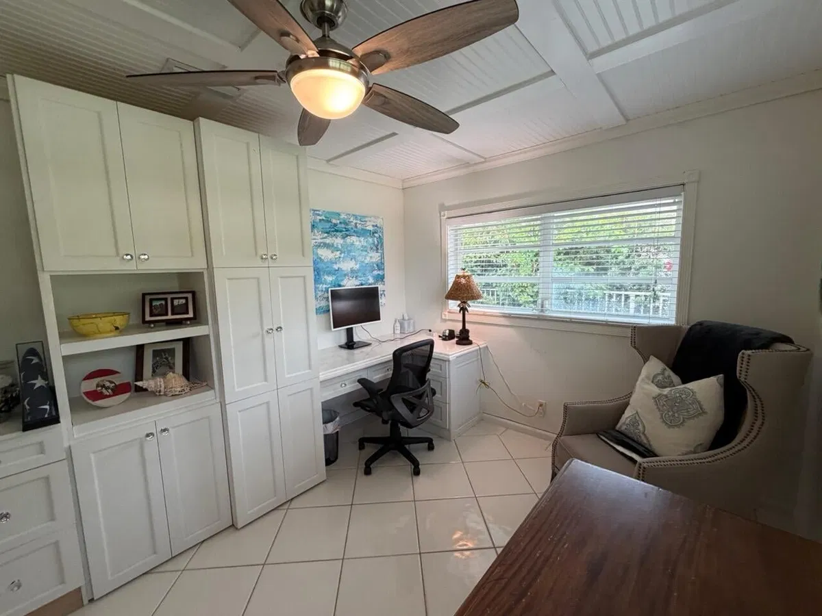 Residence photo 34