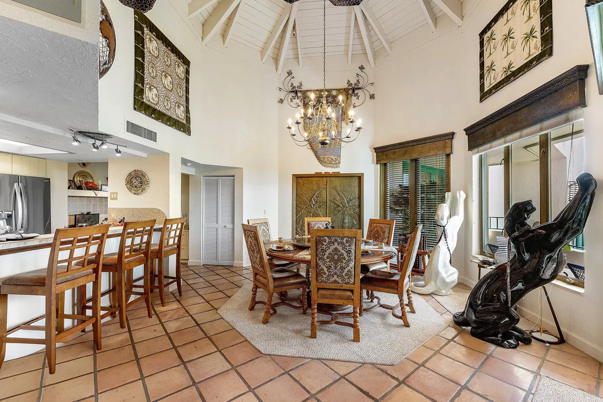 Mizner Court Unit PH14 photo 7