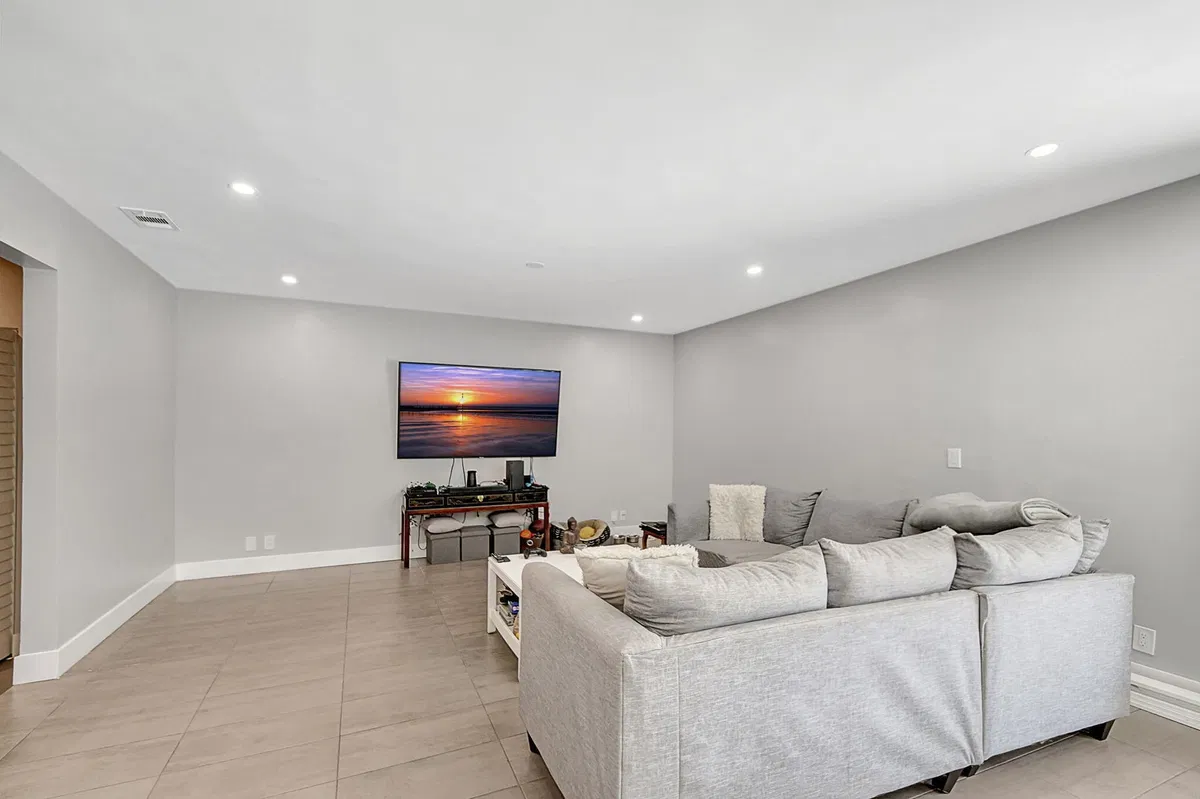 Residence photo 10