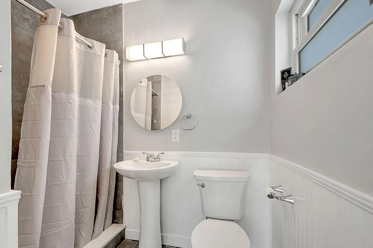 Residence photo 16