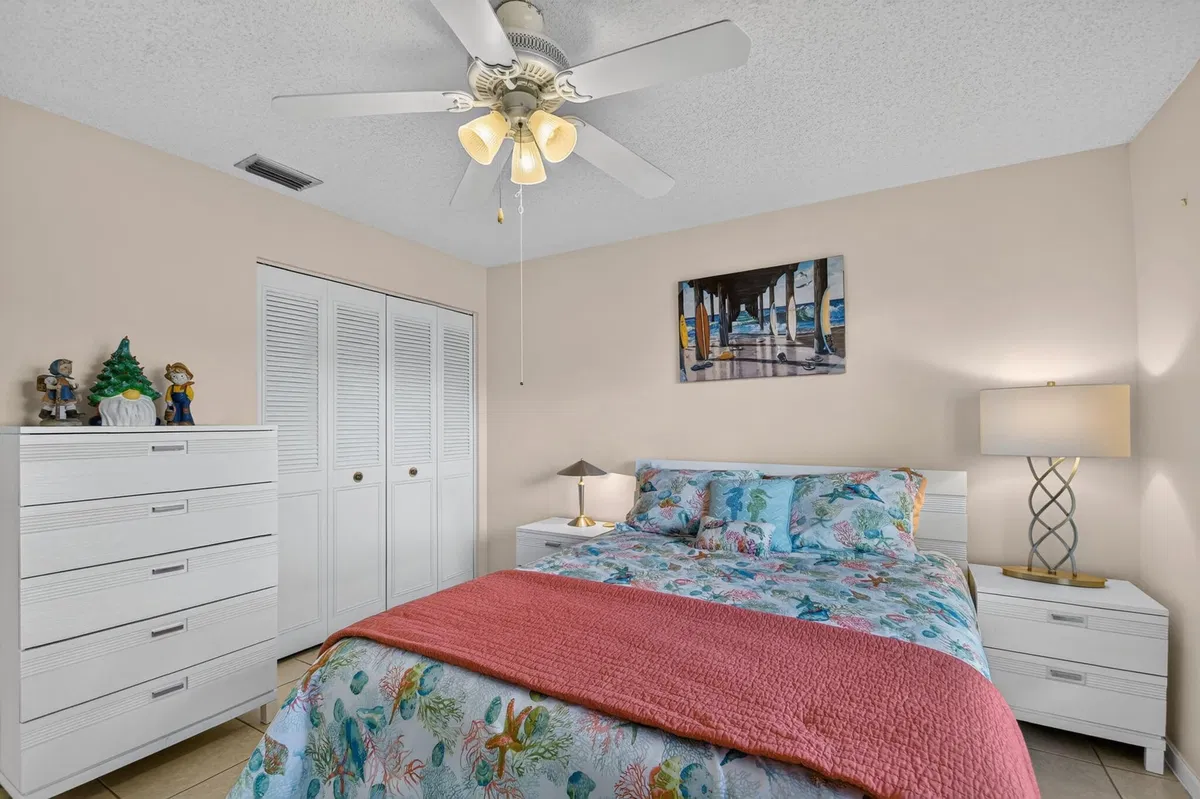  Residence photo 16