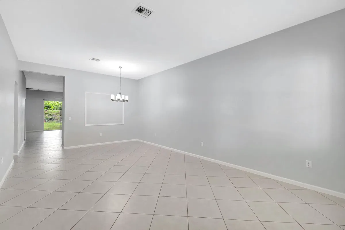  Residence photo 7