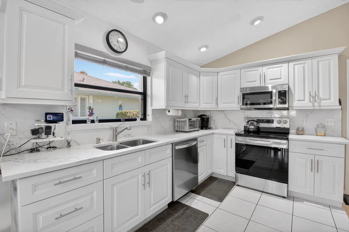  Residence photo 37