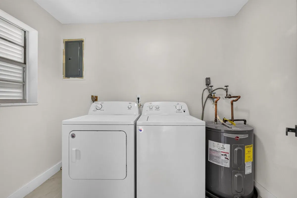 Residence photo 22