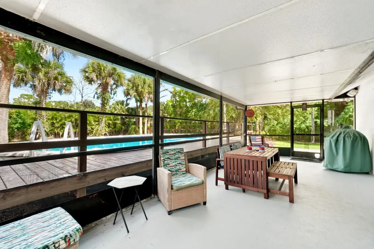  Residence photo 22
