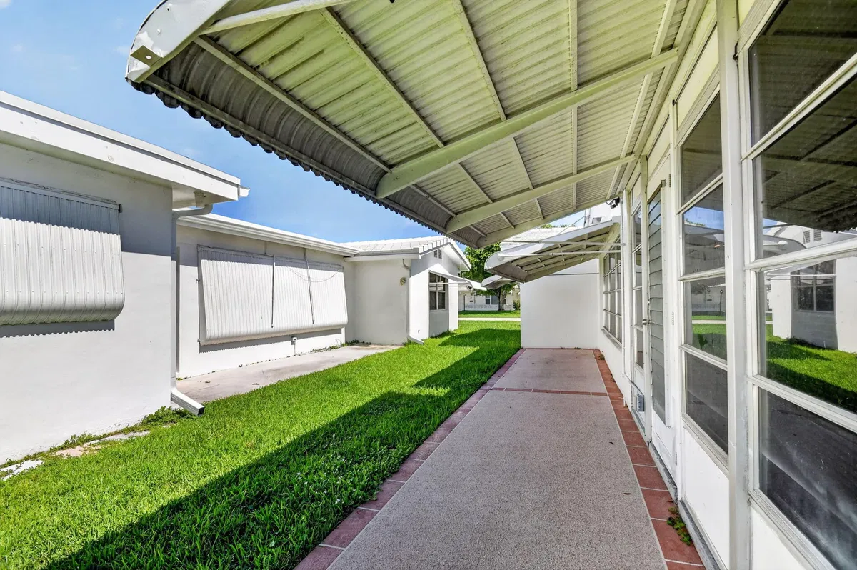  Residence photo 22