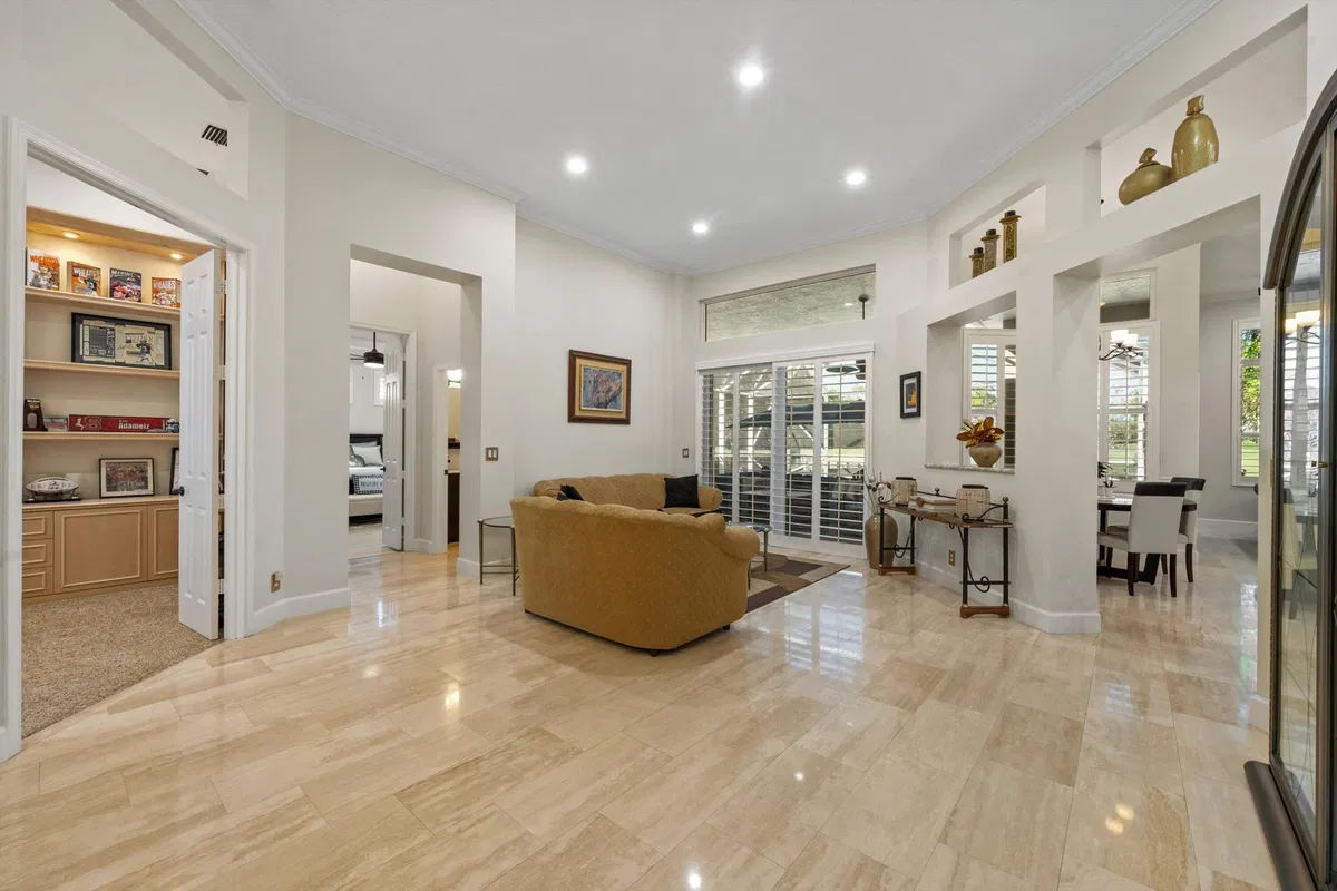 Residence photo 7