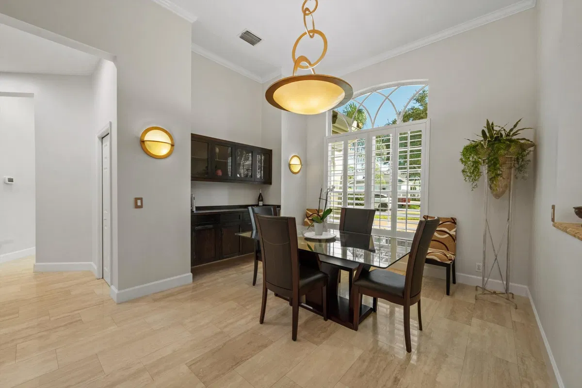 Residence photo 10