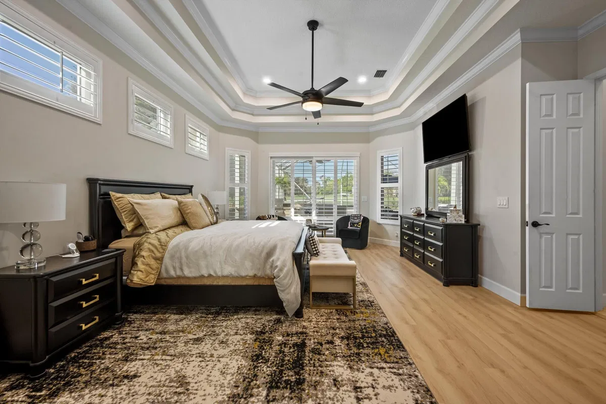 Residence photo 25