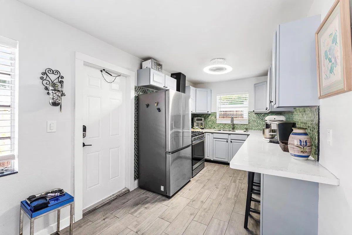  Residence photo 28