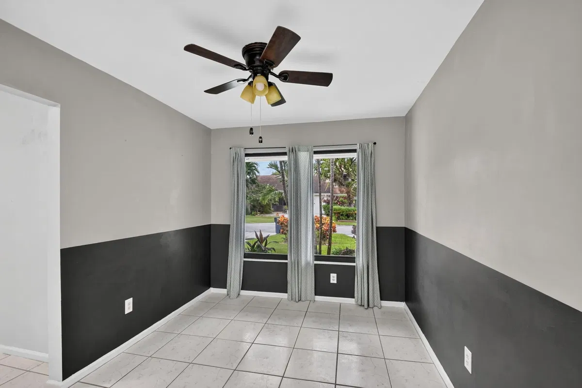 Residence photo 13