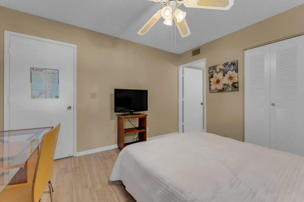  Unit 210 photo 31