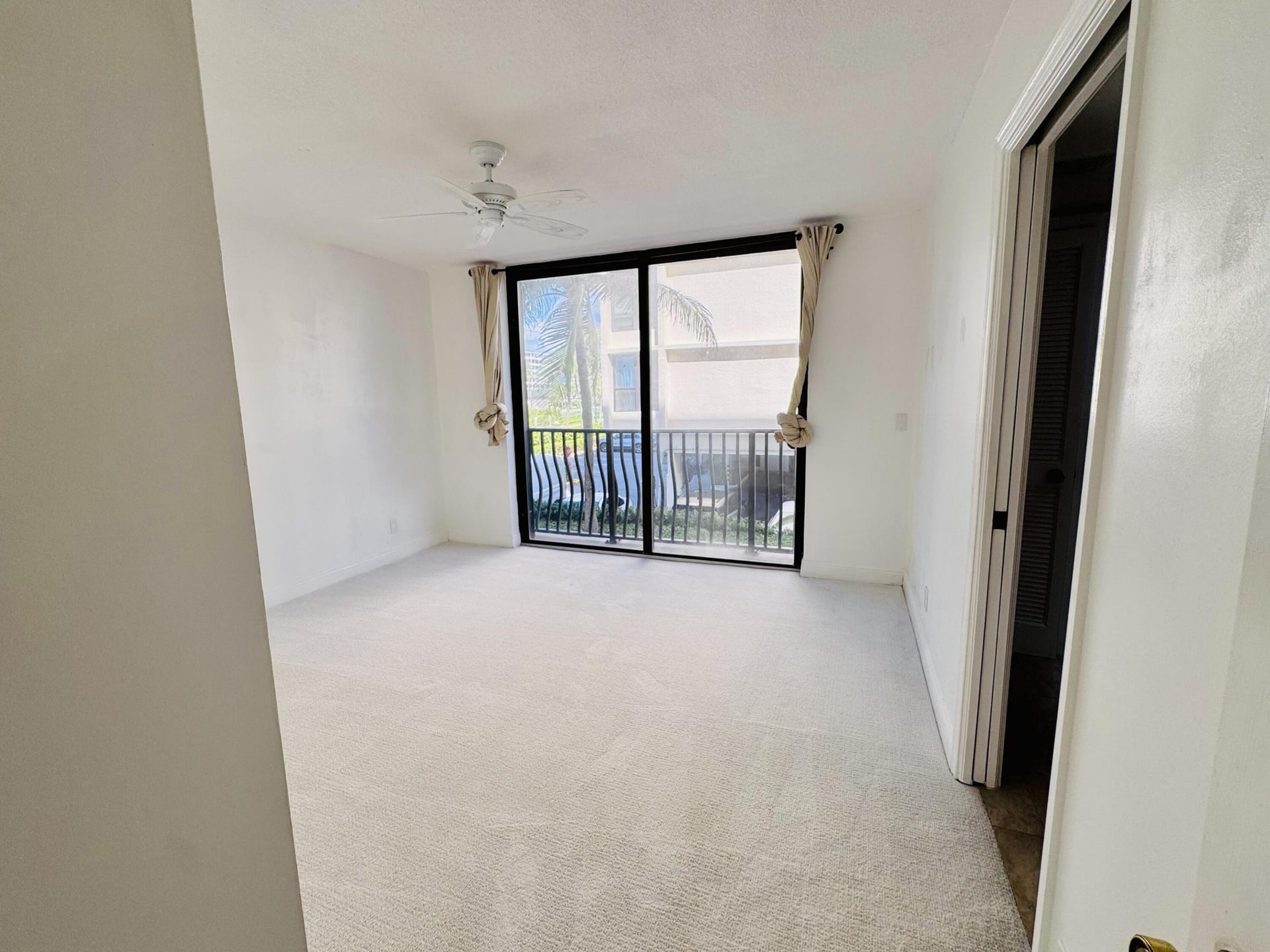 South Palm Beach Unit 103 photo 22
