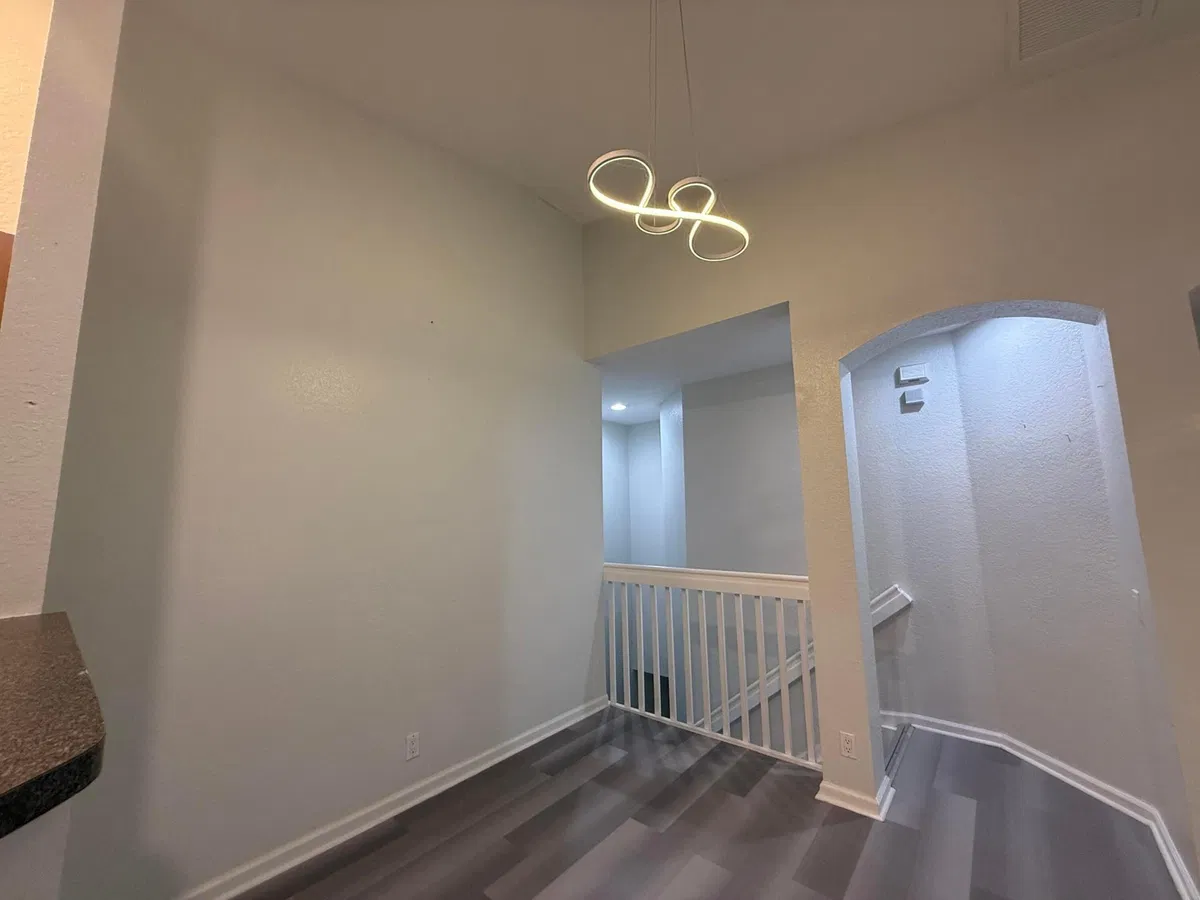 Residence photo 4