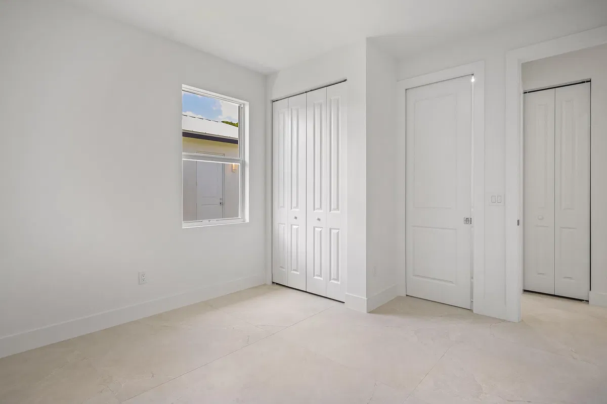 Residence photo 19