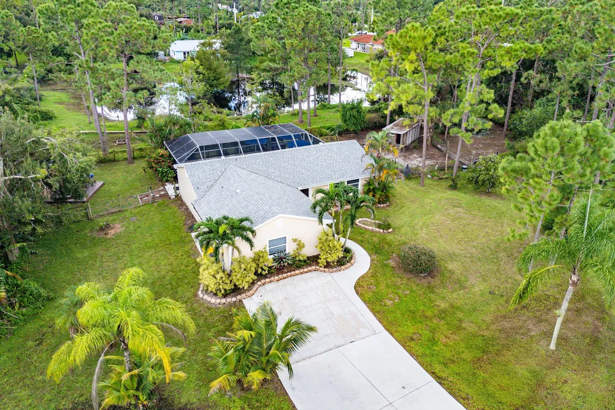  Residence photo 16