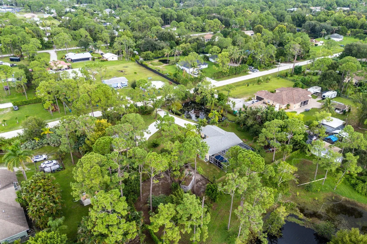  Residence photo 19