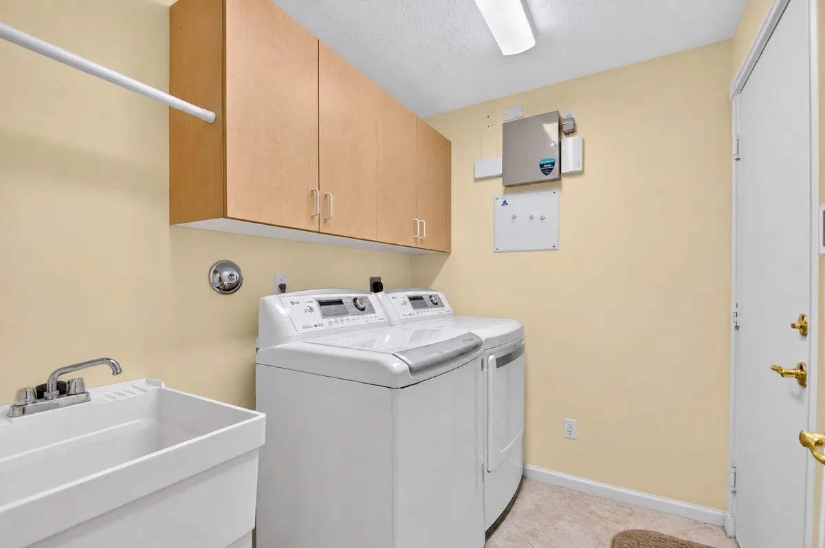 Residence photo 46