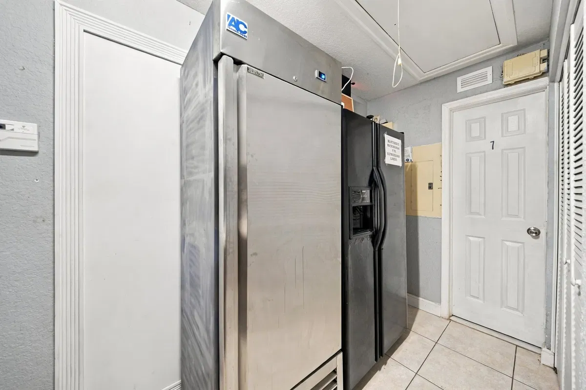 Residence photo 28