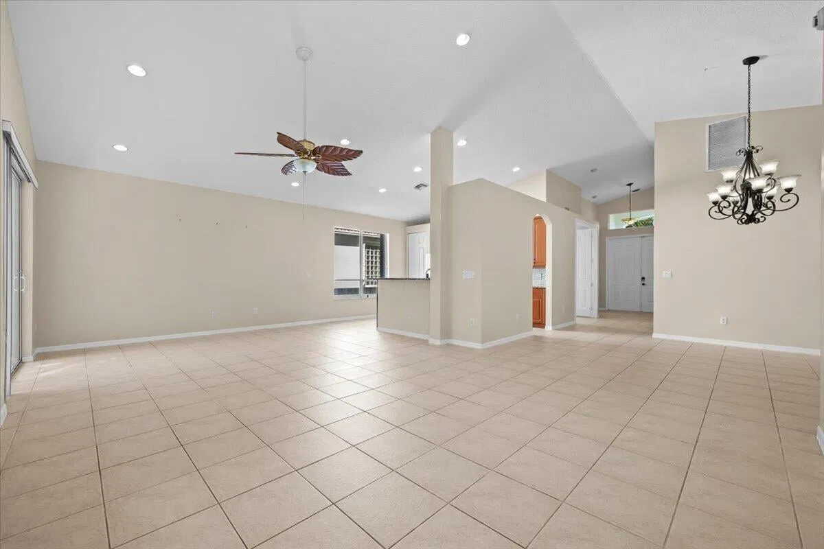  Residence photo 7