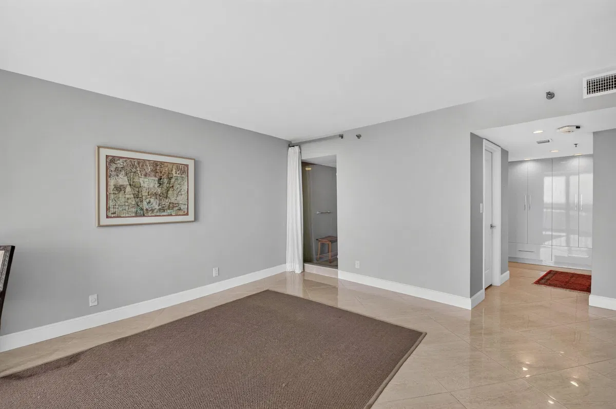  Unit 808 photo 16
