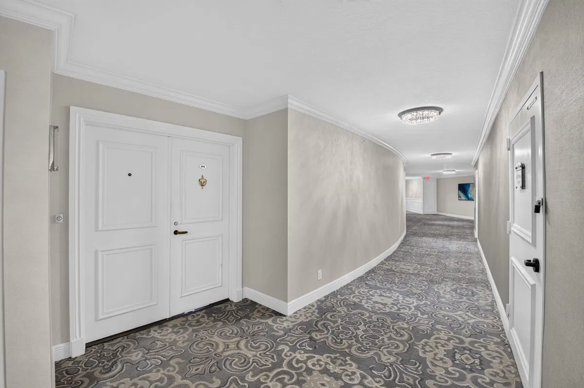  Unit 808 photo 34