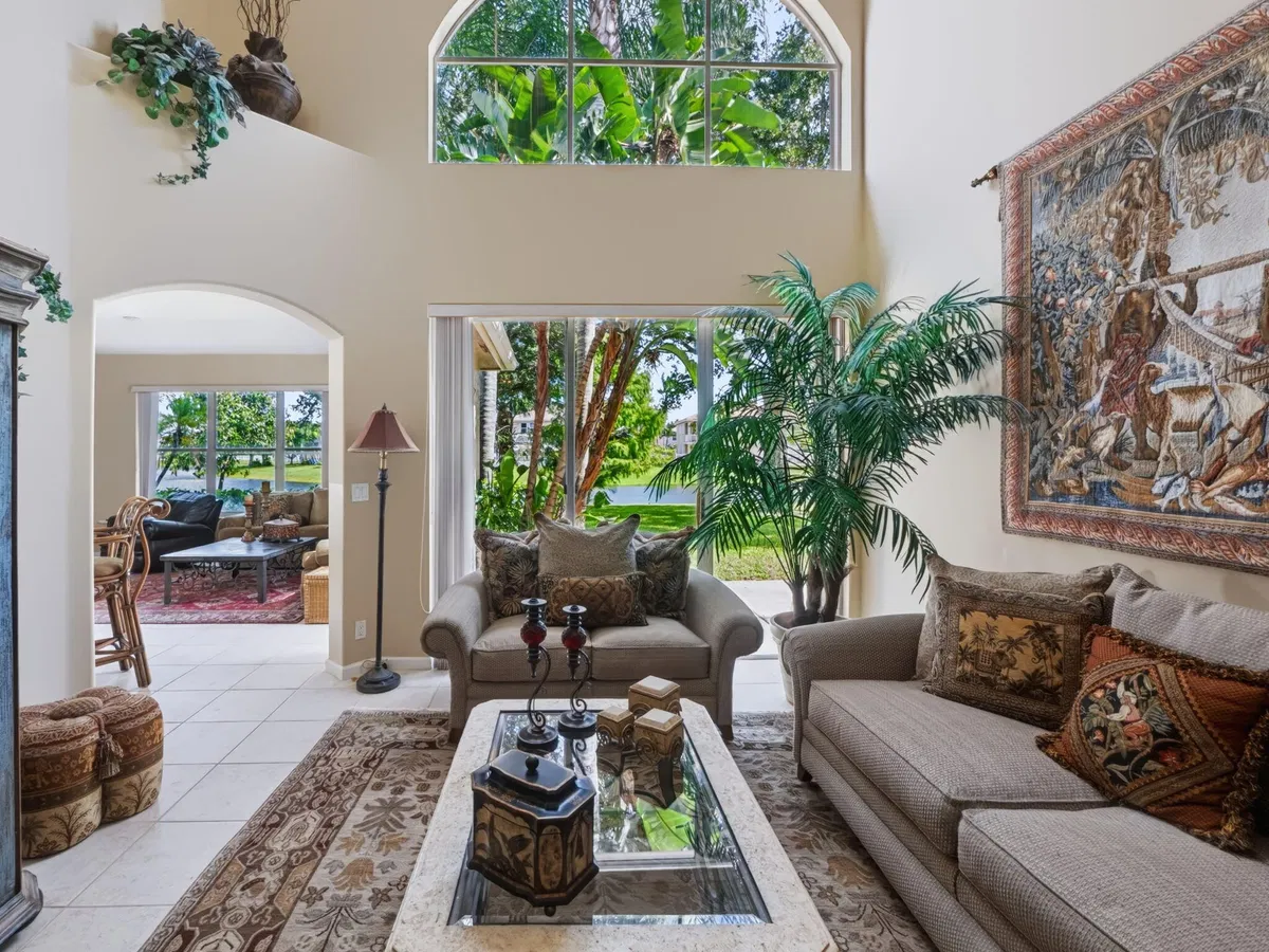 Residence photo 4