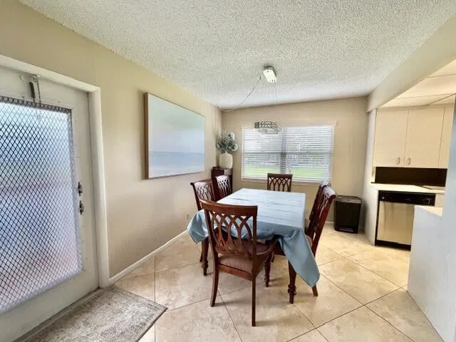 Residence photo 4