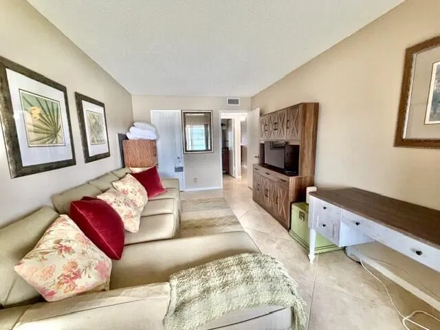 Residence photo 10
