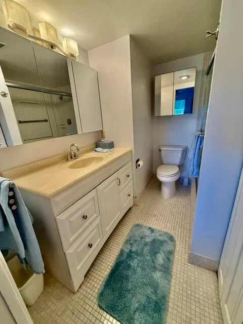 Unit 4008 photo 16