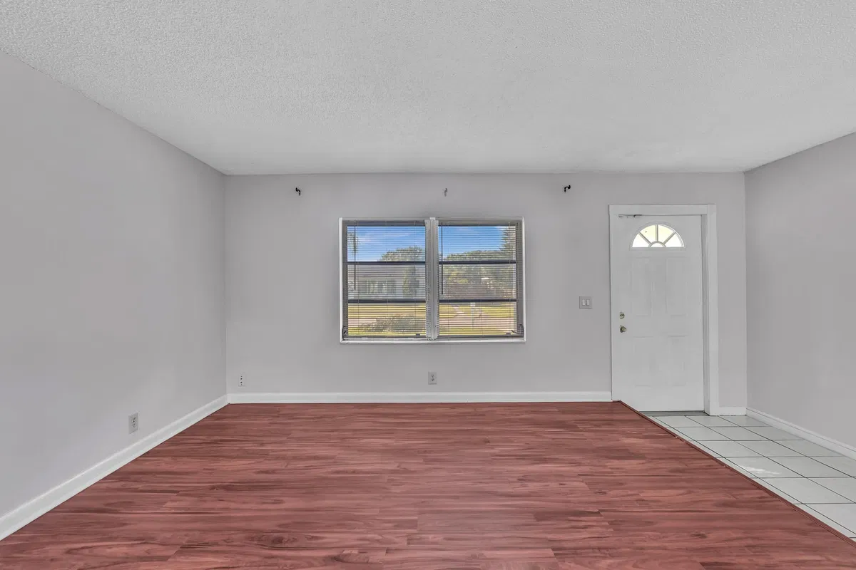 Residence photo 13