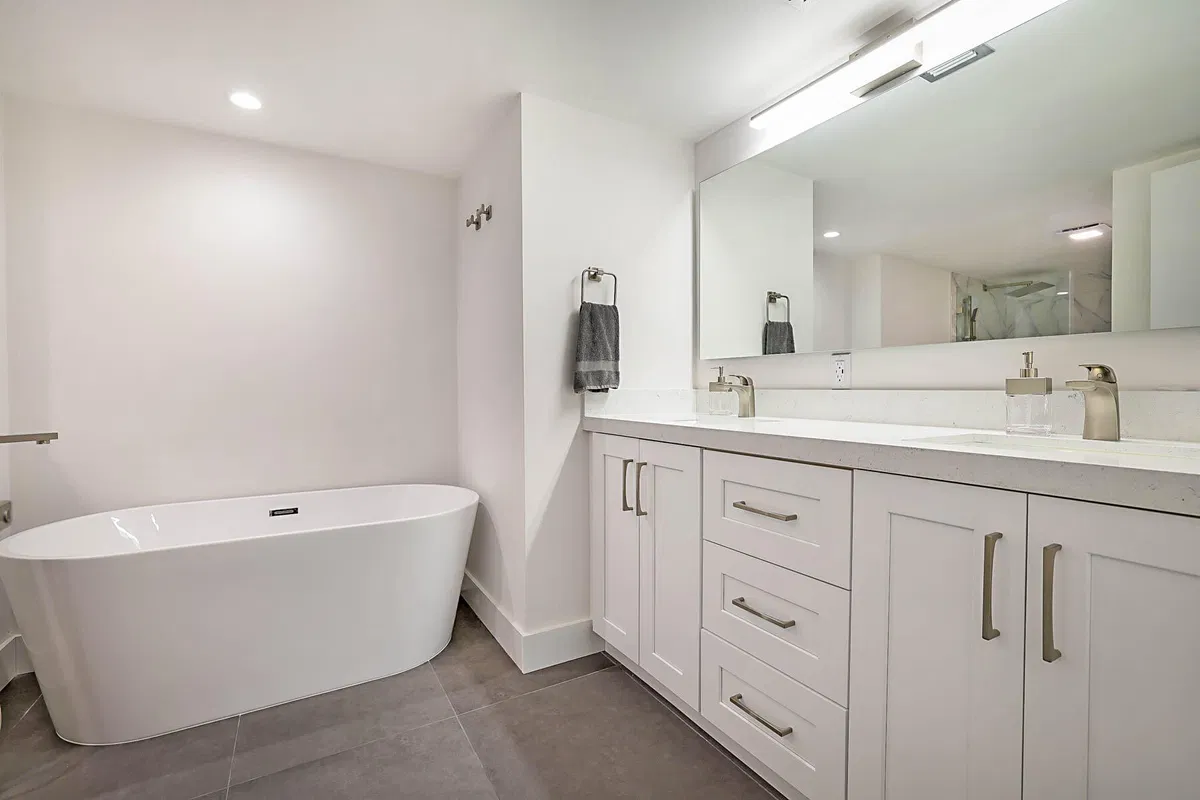 Singer Island Unit 1005 photo 25