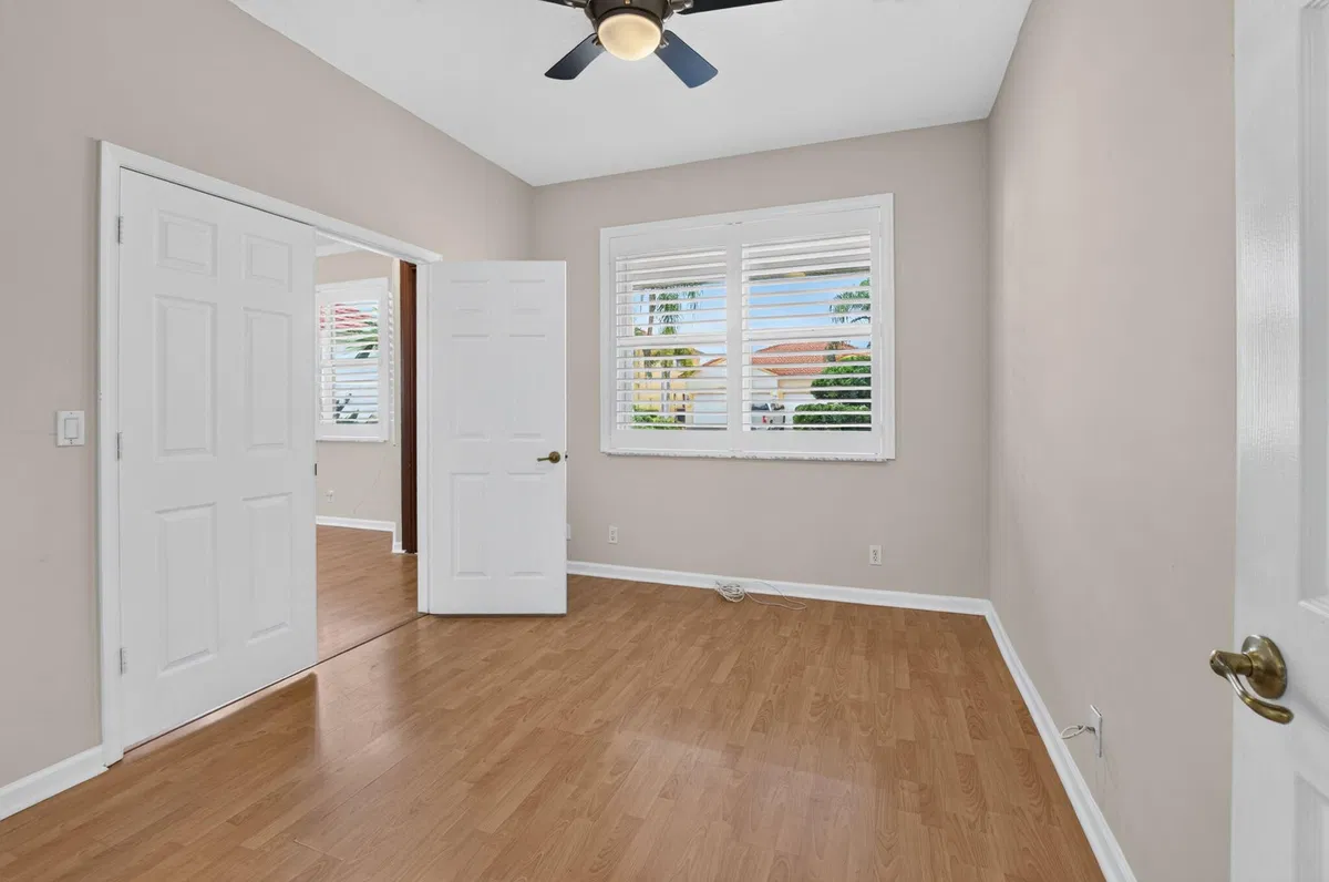  Residence photo 31