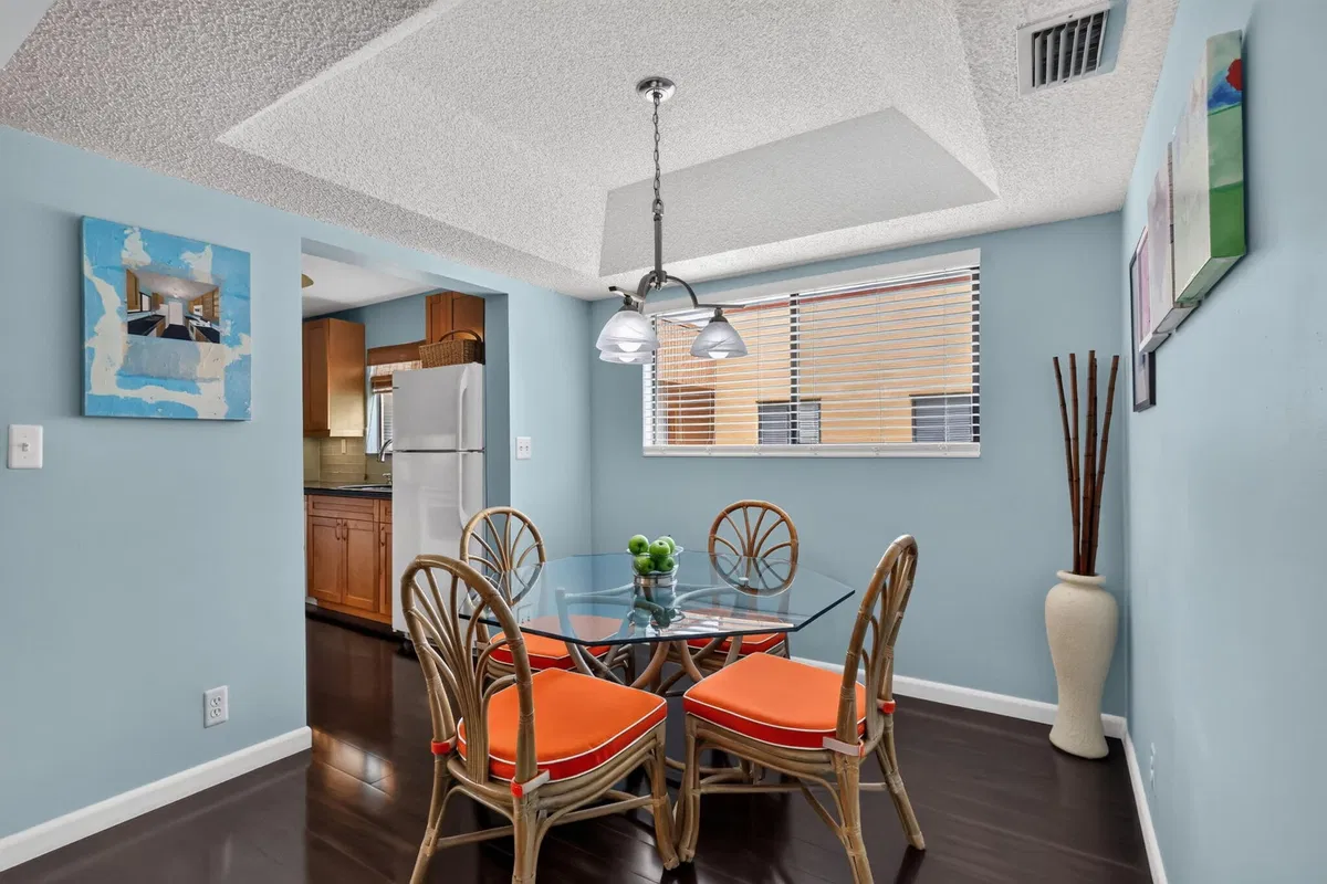 Unit 142 photo 7