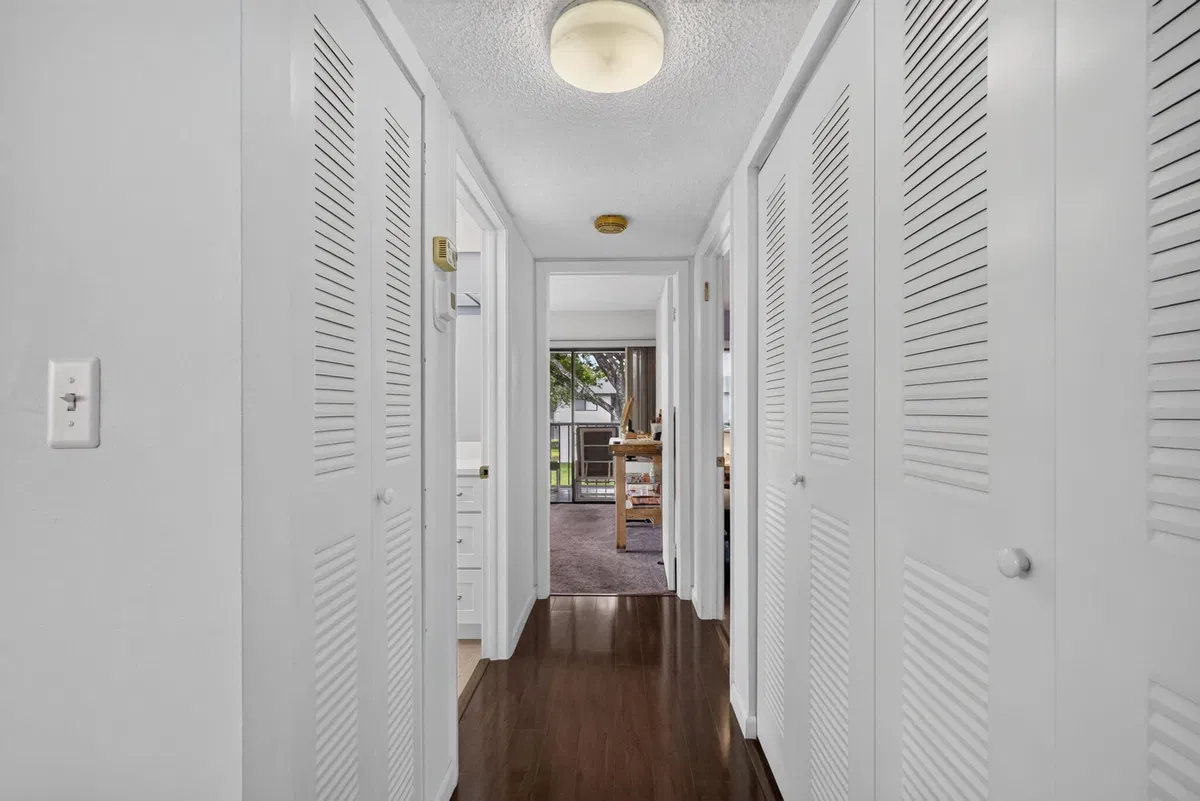  Unit 142 photo 13