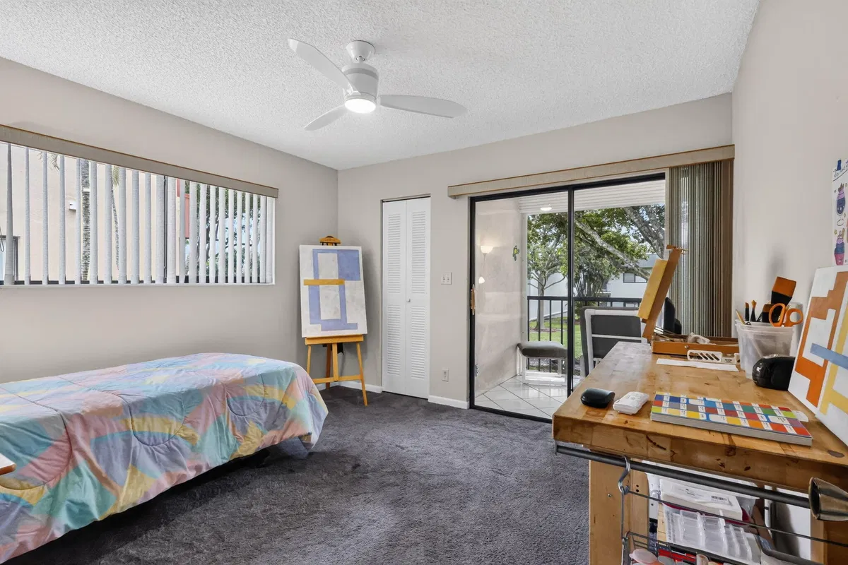  Unit 142 photo 16