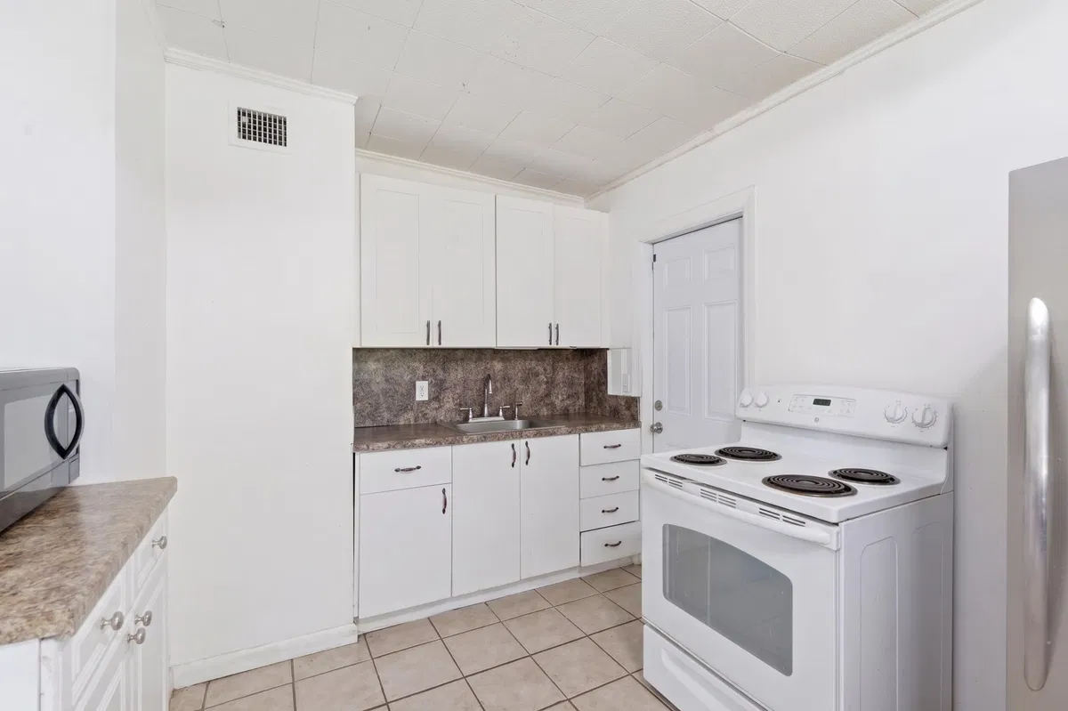  Residence photo 10