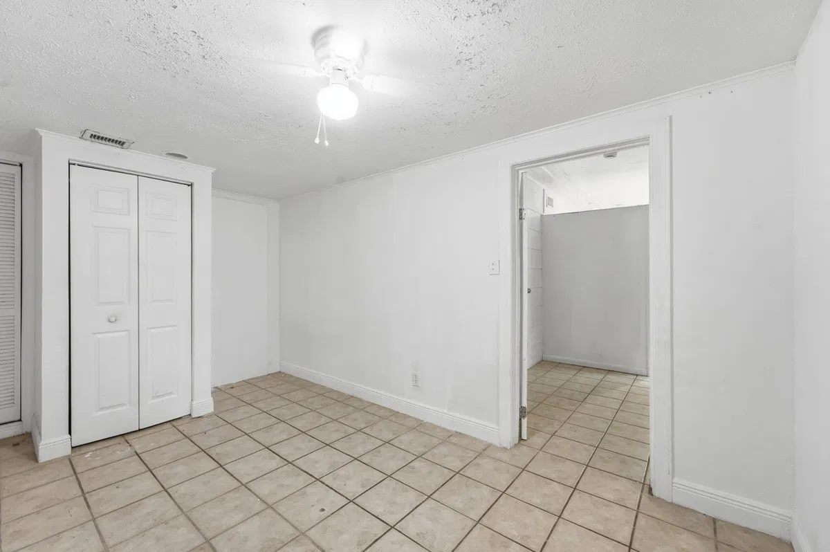  Residence photo 25