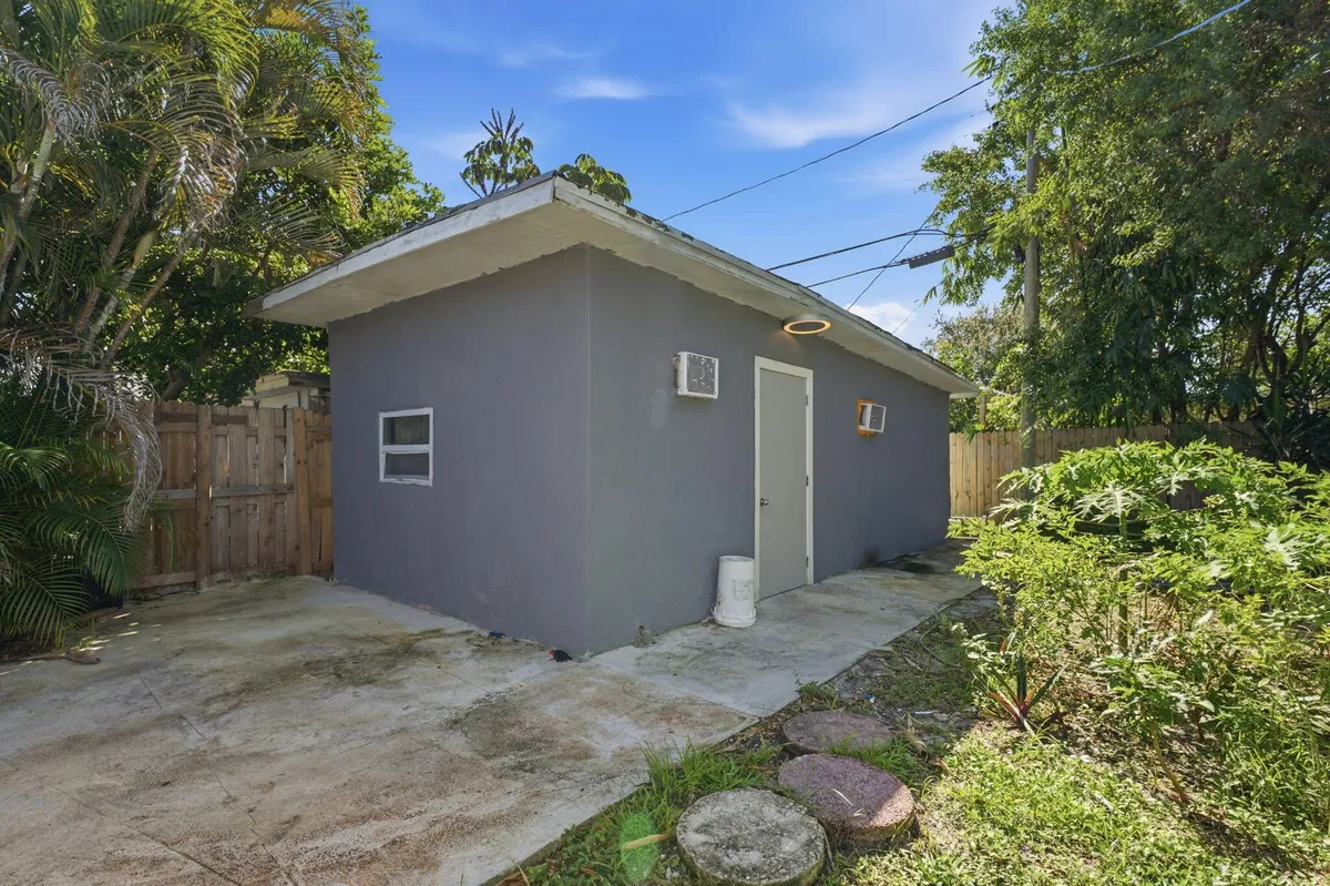  Residence photo 31