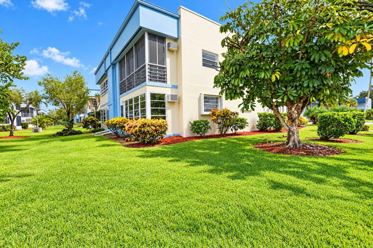  Residence photo 25