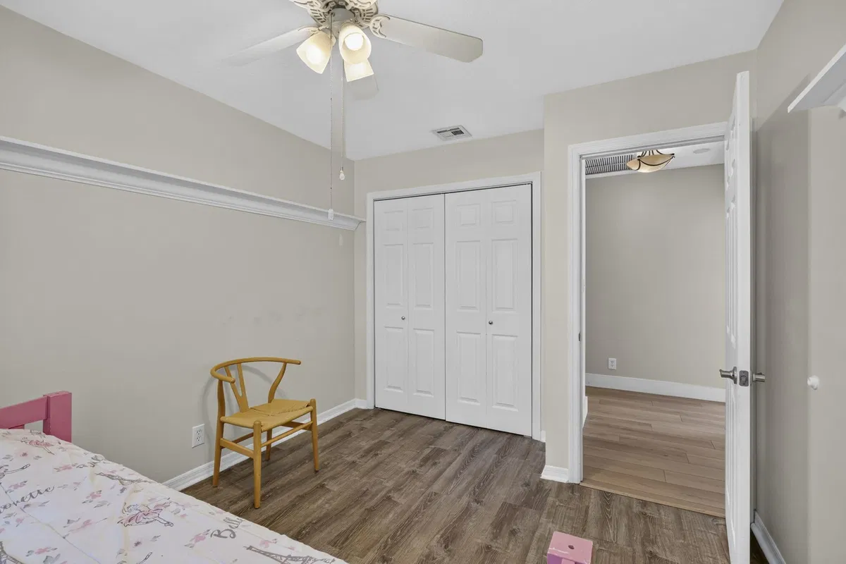 Residence photo 25