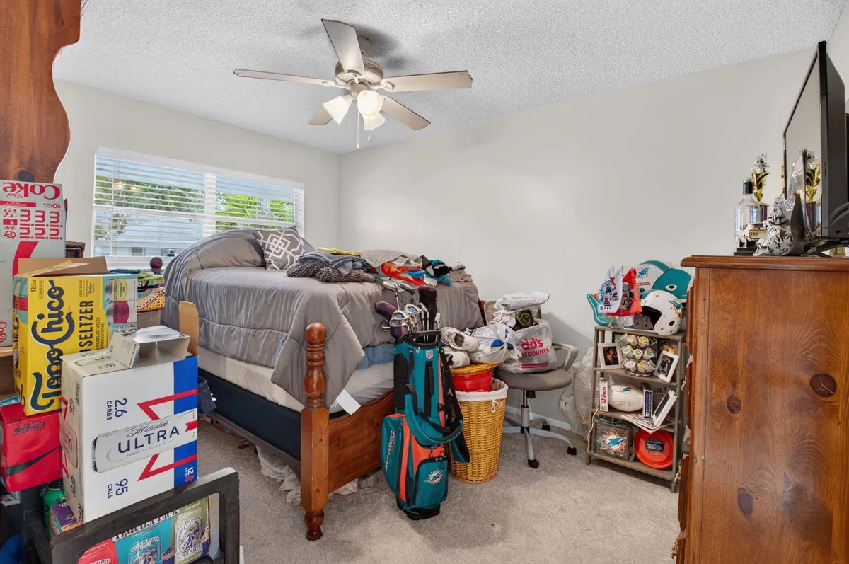 Unit 1406 photo 22
